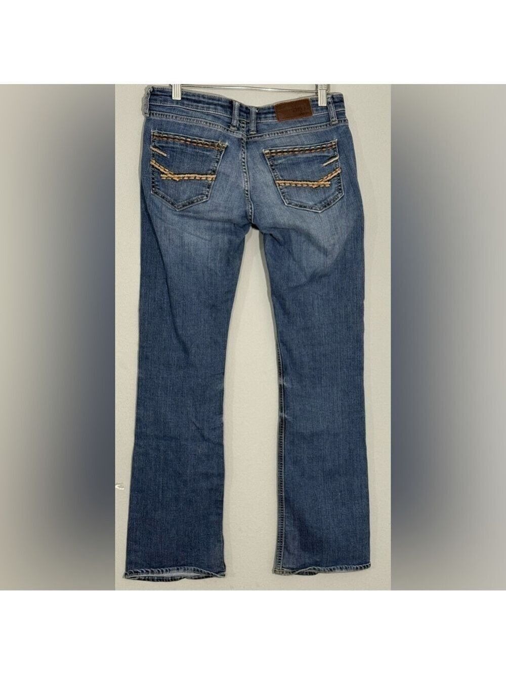 BKE Stella Bootcut Flare Low Rise Jeans Sz26 Embroidered Pockets Stretch Western - Picture 3 of 11